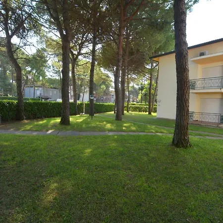 Lignano Pineta Flat Апартаменты *